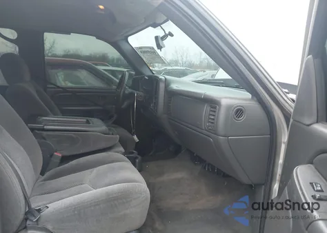 2006 Chevrolet Silverado 1500 Ls z USA, uszkodzony, nr VIN 2GCEC13V661302173